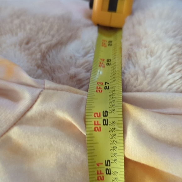 - Plus size yellow tie dye butterfly t-shirt - Picture 7 of 7